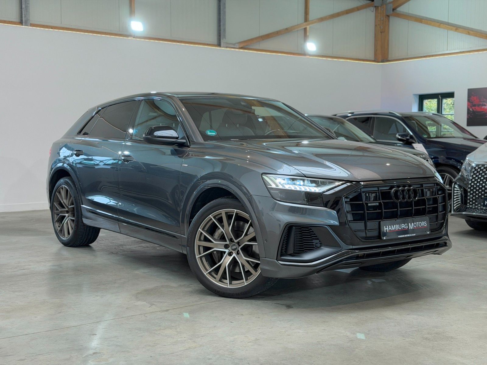 Audi Q8 55 TFSIe quattro tiptronic S-line competition imagem 2
