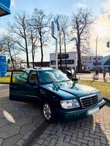 Mercedes-Benz Mercedes E220 W124 1 Hand Tüv Oldtimer Sam... - Mercedes-Benz W124t