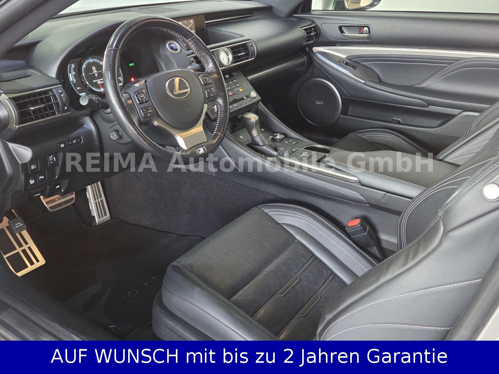 Fahrzeugabbildung Lexus RC 300h Coupé Automatik F SPORT, Leder
