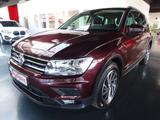 Volkswagen Tiguan TSI 4MOTION SOUND/ DSG/ Navi/ ACC/ AHK - Volkswagen Tiguan: Rot