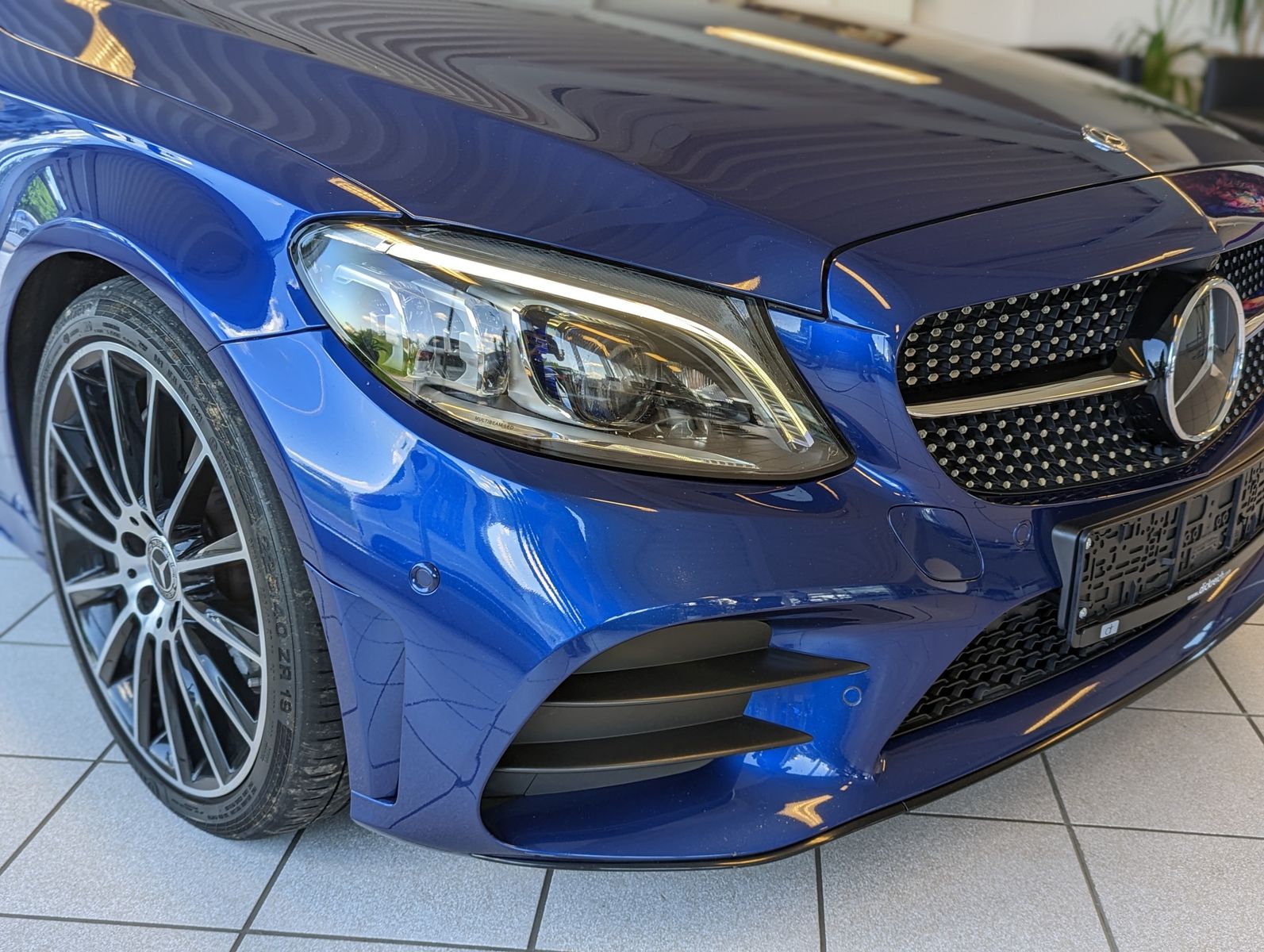 MERCEDES-BENZ C 300 d AMG Multbeam Burmester Memory designo 19 - Image 9