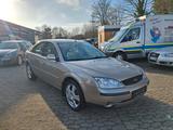 Ford Mondeo 1.8 92 kW Ghia, Aus 1 Hand -Tüv Neu. - gebrauchte Ford Mondeo aus dem Jahr 2001