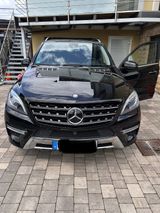Mercedes-Benz ML 350 BlueTEC 4MATIC - - Mercedes-Benz ML 350: 4matic