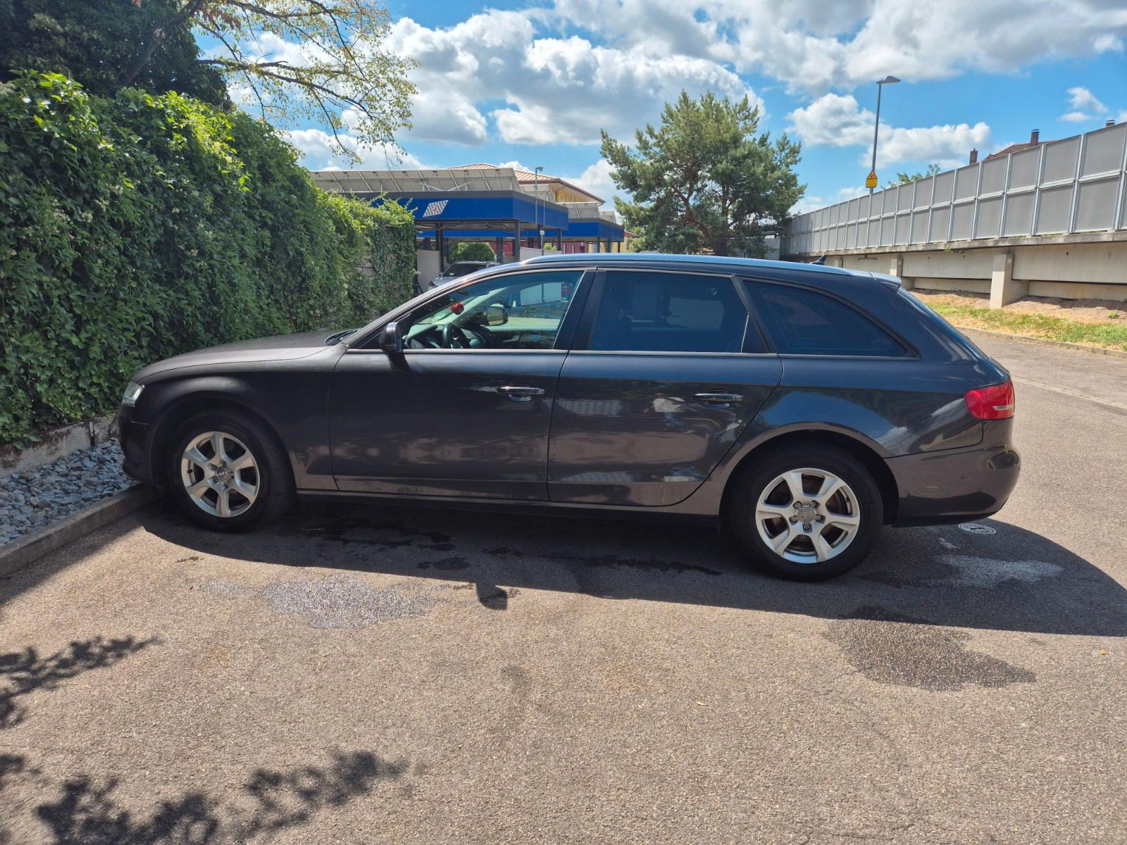 Audi A4 2009 — engine 1.968 cm³, 143 HP (105kW)