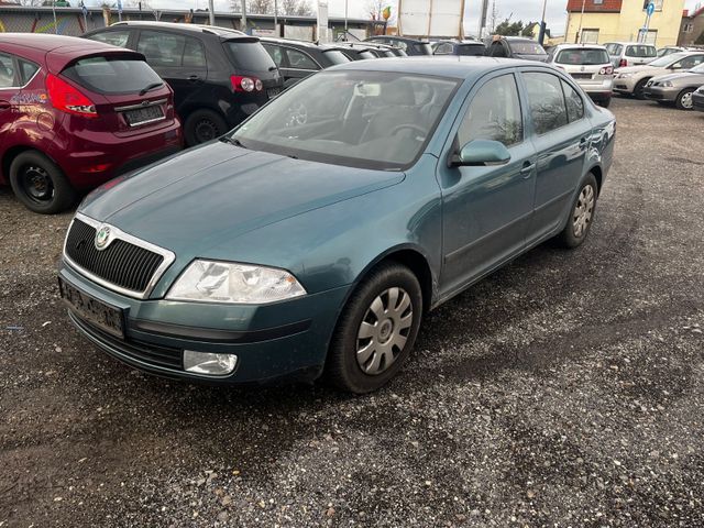 Skoda Octavia Lim. 1.6 Ambiente