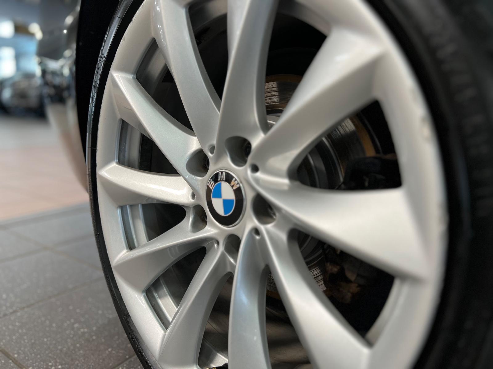 BMW 320 d T xDrive Modern AHK+Bi-Xe+AMB+Keyless uvm