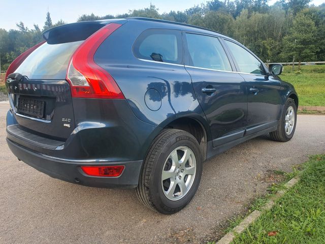 Volvo XC60 2.4D DRIVe -