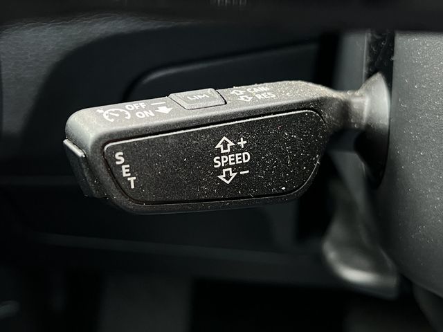 Q2 30 TDI advanced 85kW, AHK, SHZ