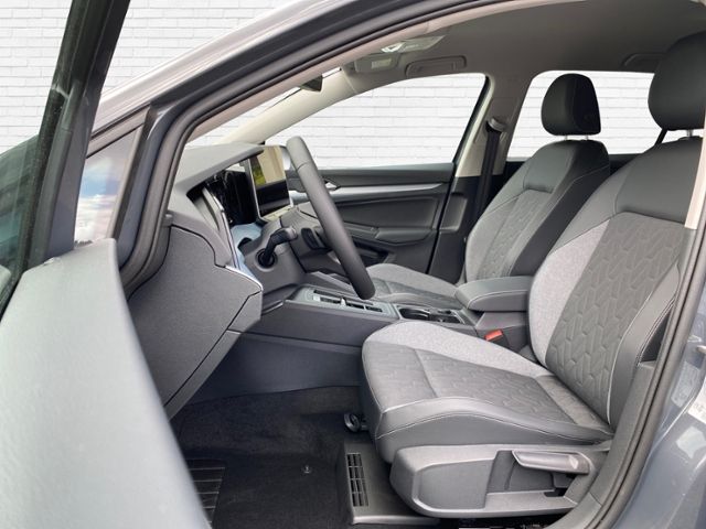 Fahrzeugabbildung Volkswagen Golf Variant Energy 1.5l eTSI KLIMA LED NAVI ALU
