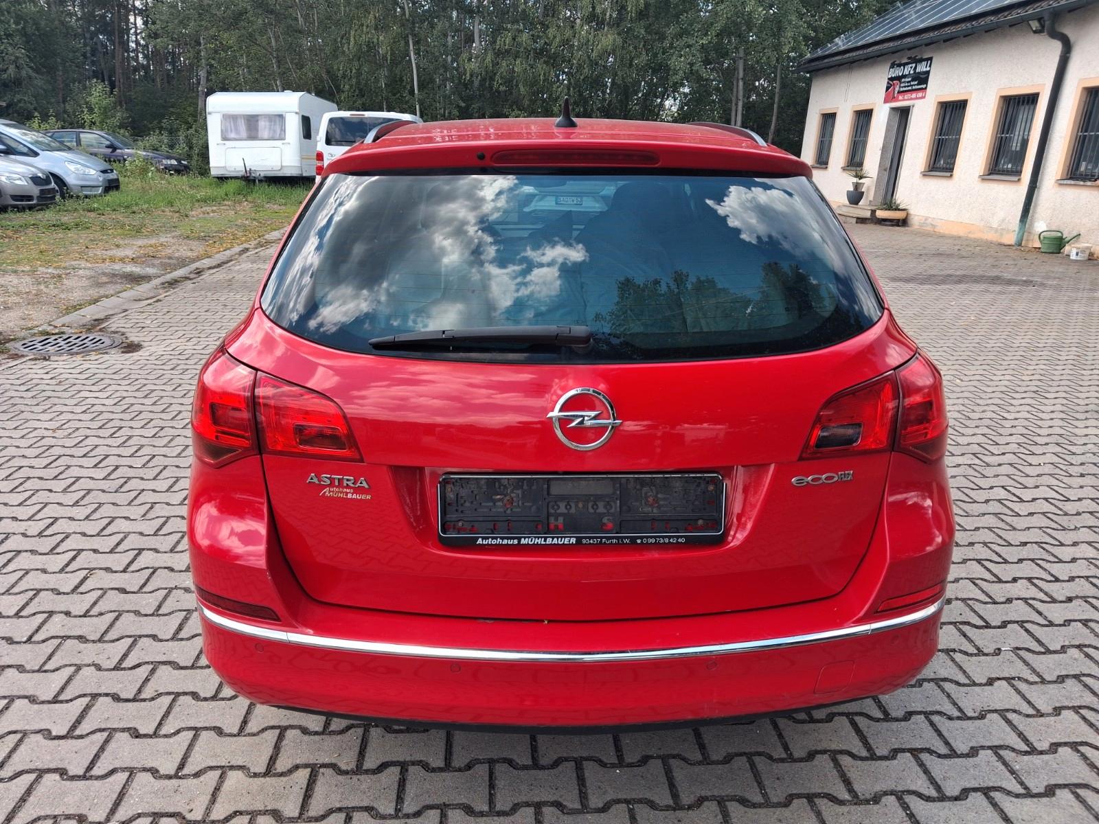 Opel Astra 2015 — photo 7