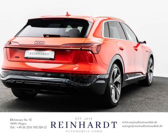 Audi Q8 e-tron - 9