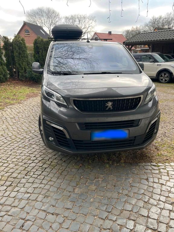 Image of Peugeot Traveller