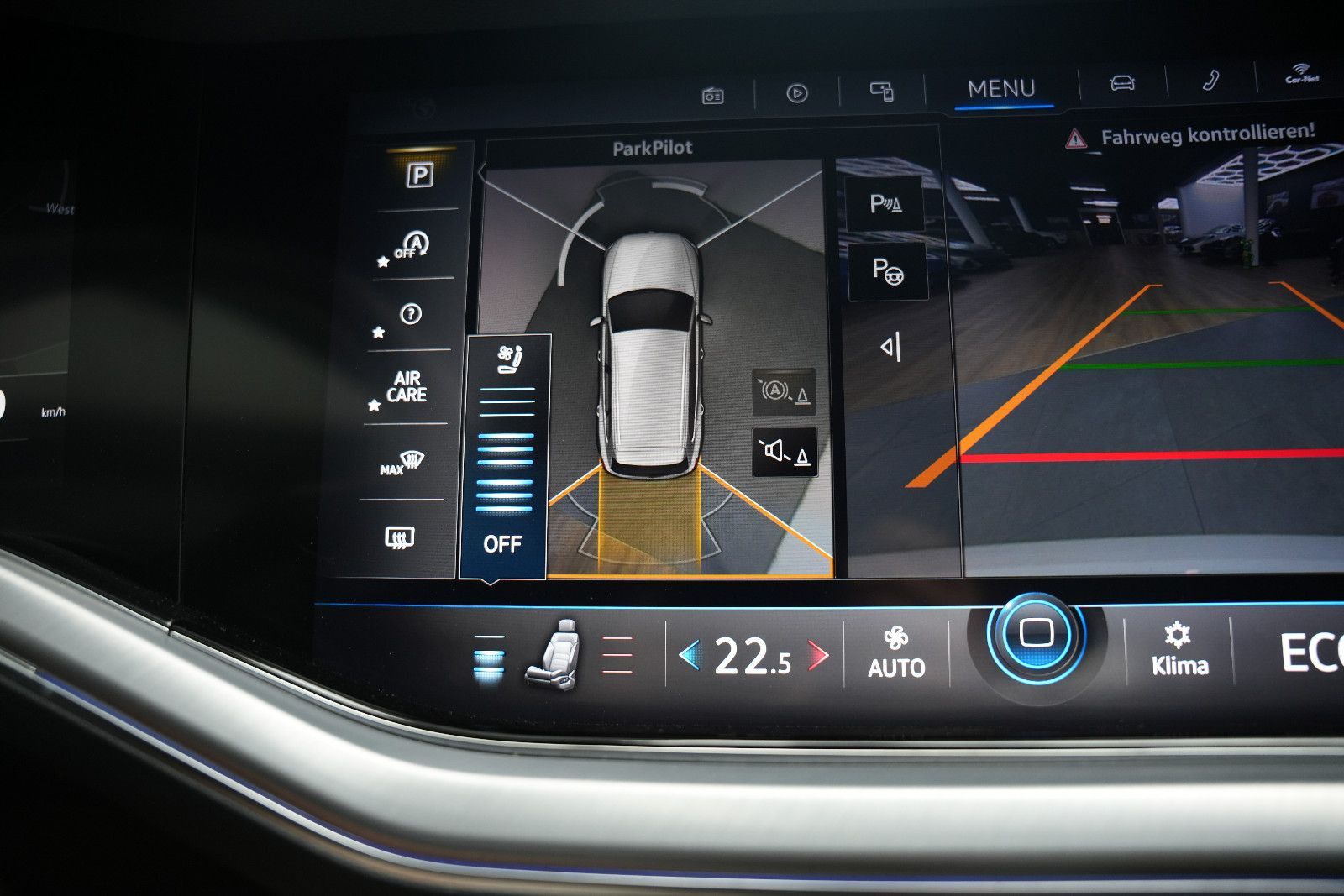 Fahrzeugabbildung Volkswagen Touareg SPORT/ 4Motion/VIRTUAL/AMBIENT/360''KAM
