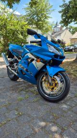Kawasaki ZX-9R  - KAWASAKI ZX9R