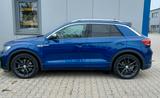 Volkswagen T-Roc 2.0 TSI OPF DSG 4MOTION R AHK Pano - mit Benzin-Antrieb: Blau, Luftfederung, Geländewagen