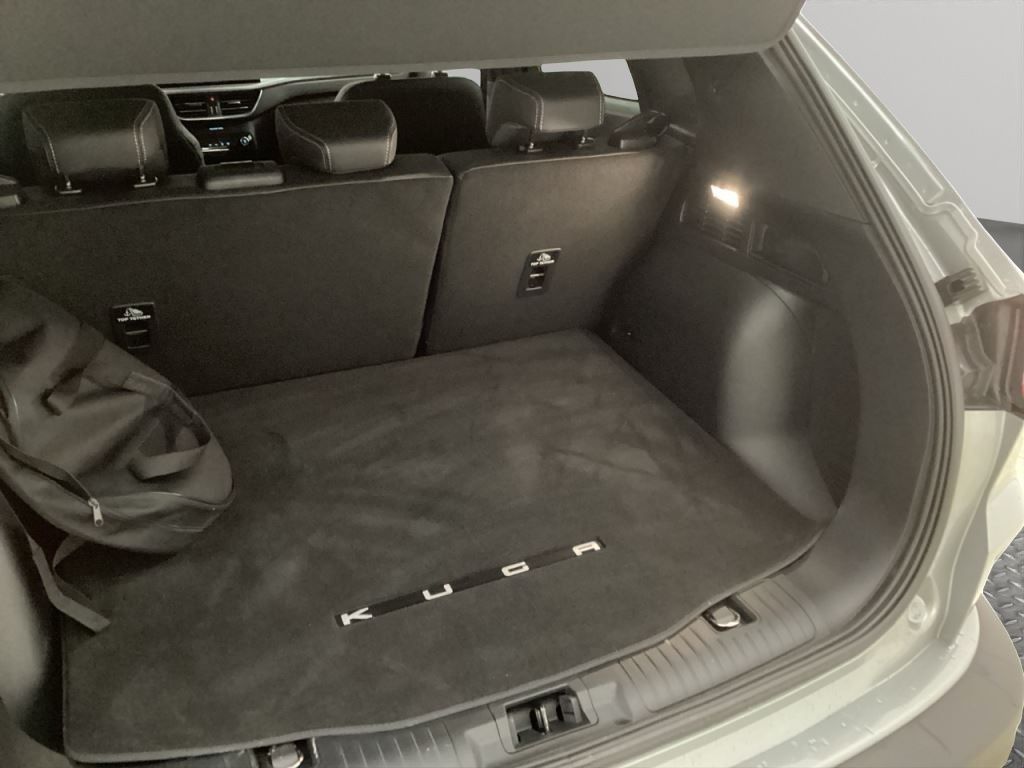 Fahrzeugabbildung Ford Kuga Plug-In Hybrid Active X HUD Navi Digitales