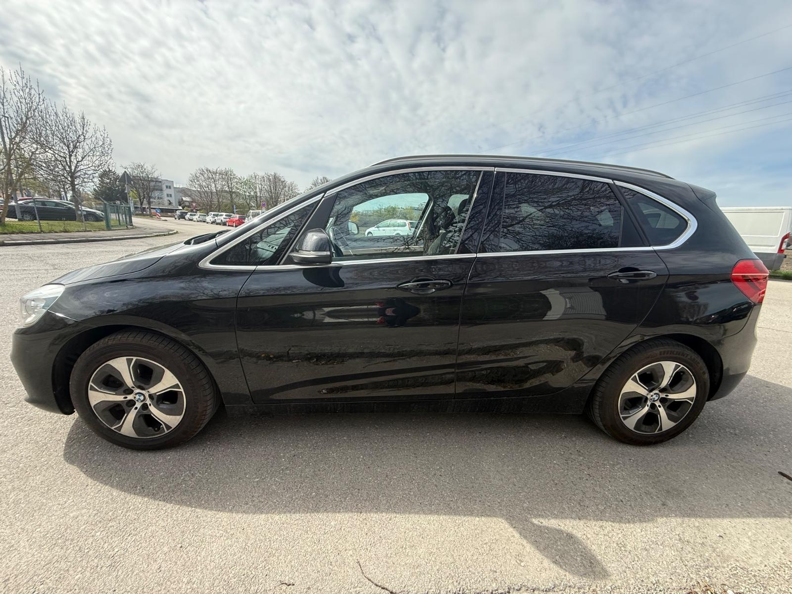 BMW 220 Baureihe 2 Active Tourer 220 d Automatik