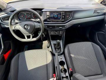 Volkswagen Polo - 12