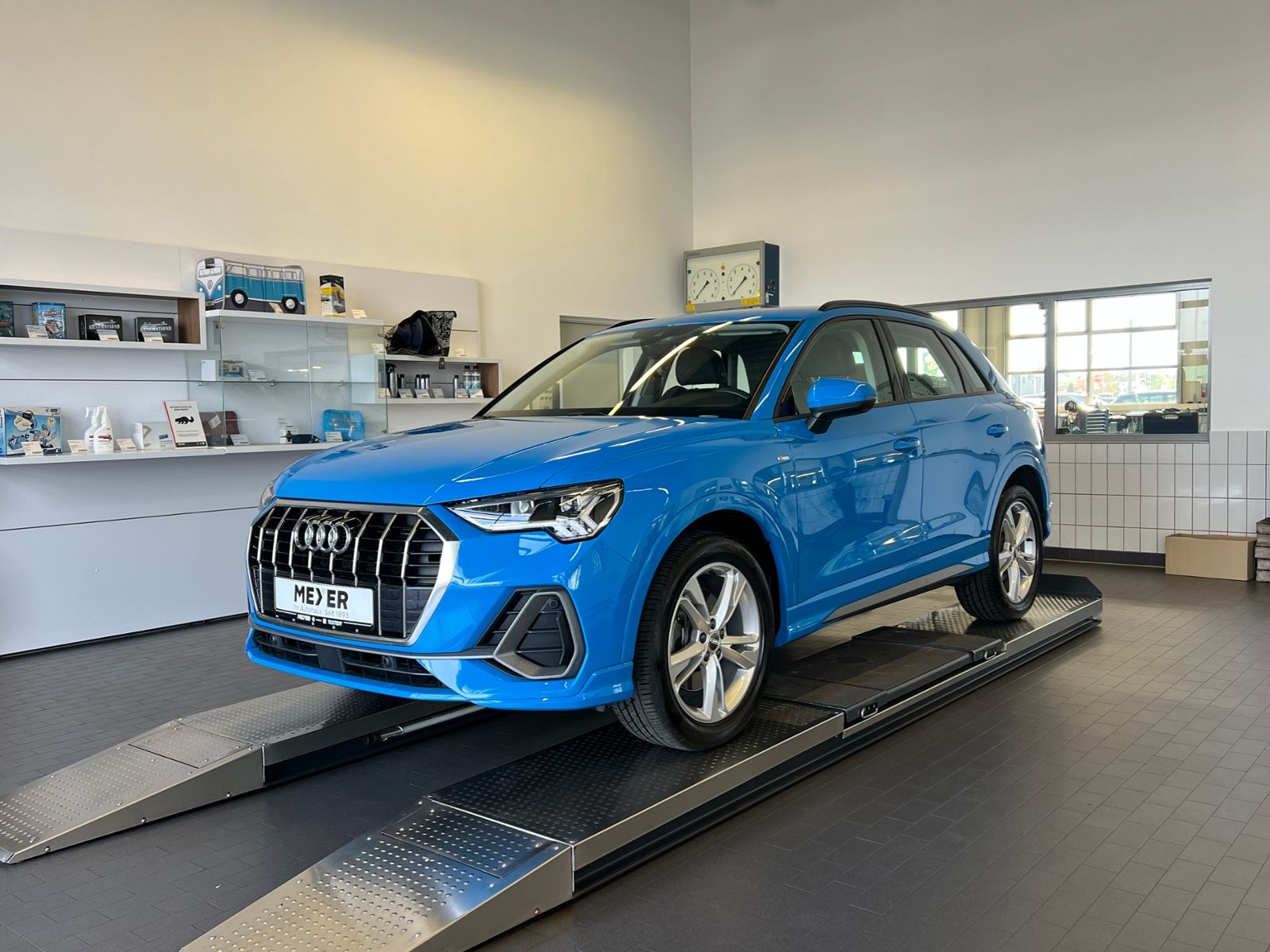 Fahrzeugabbildung Audi Q3 40 2.0 TFSI s-tronic quattro S line *AHK, Kam