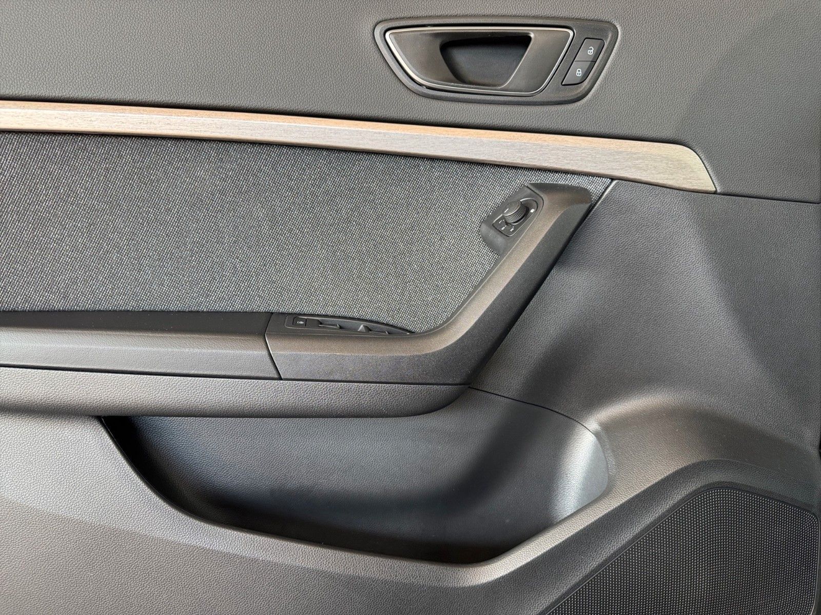 Fahrzeugabbildung SEAT Ateca Xperience 1.5 TSI