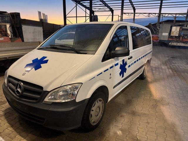 Mercedes-Benz Vito Ambulance Krankenwagen RTW KTW