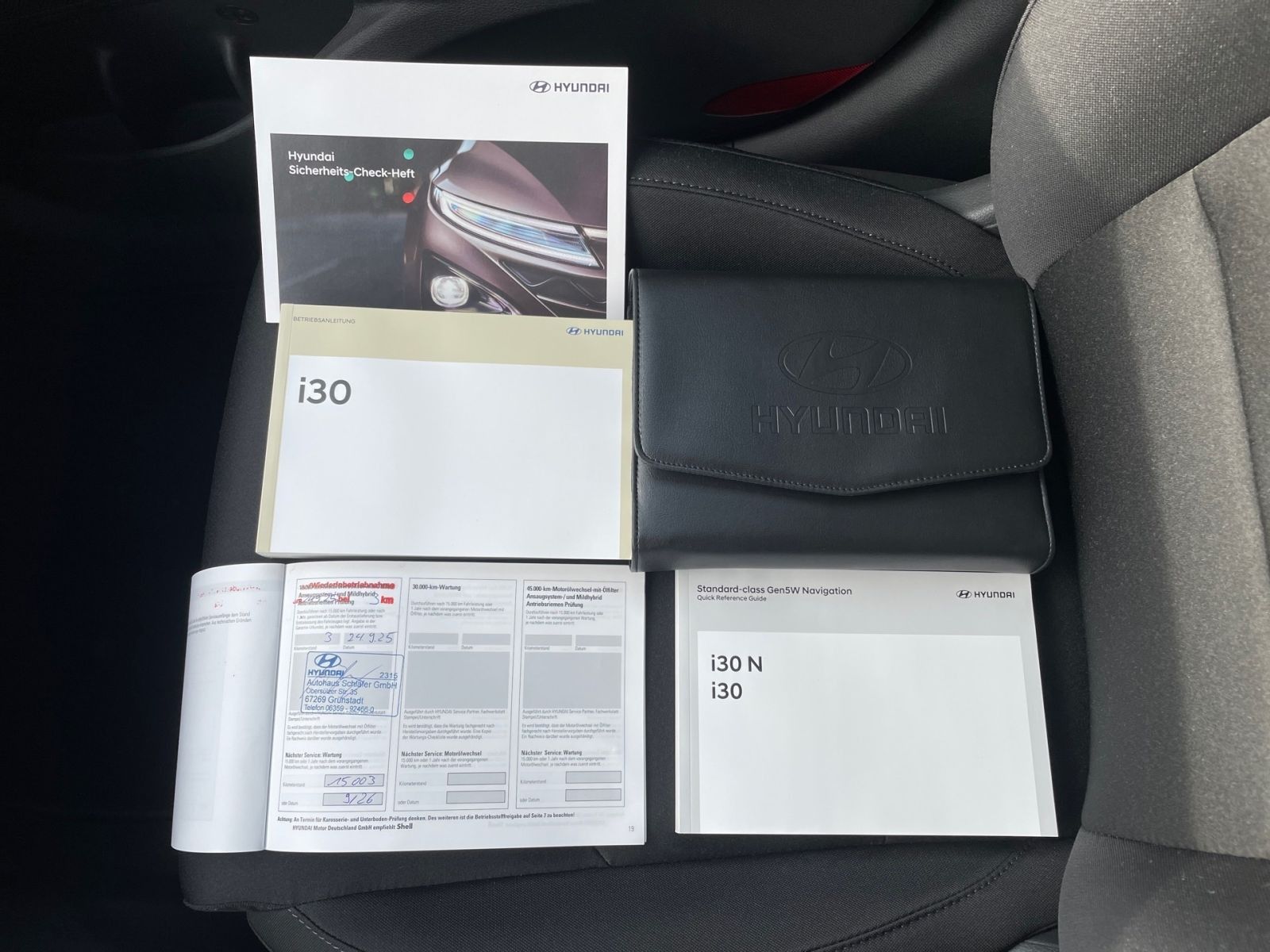 Fahrzeugabbildung Hyundai i30 Kombi 7-DCT 1.0 T-GDI Advantage LED Navi