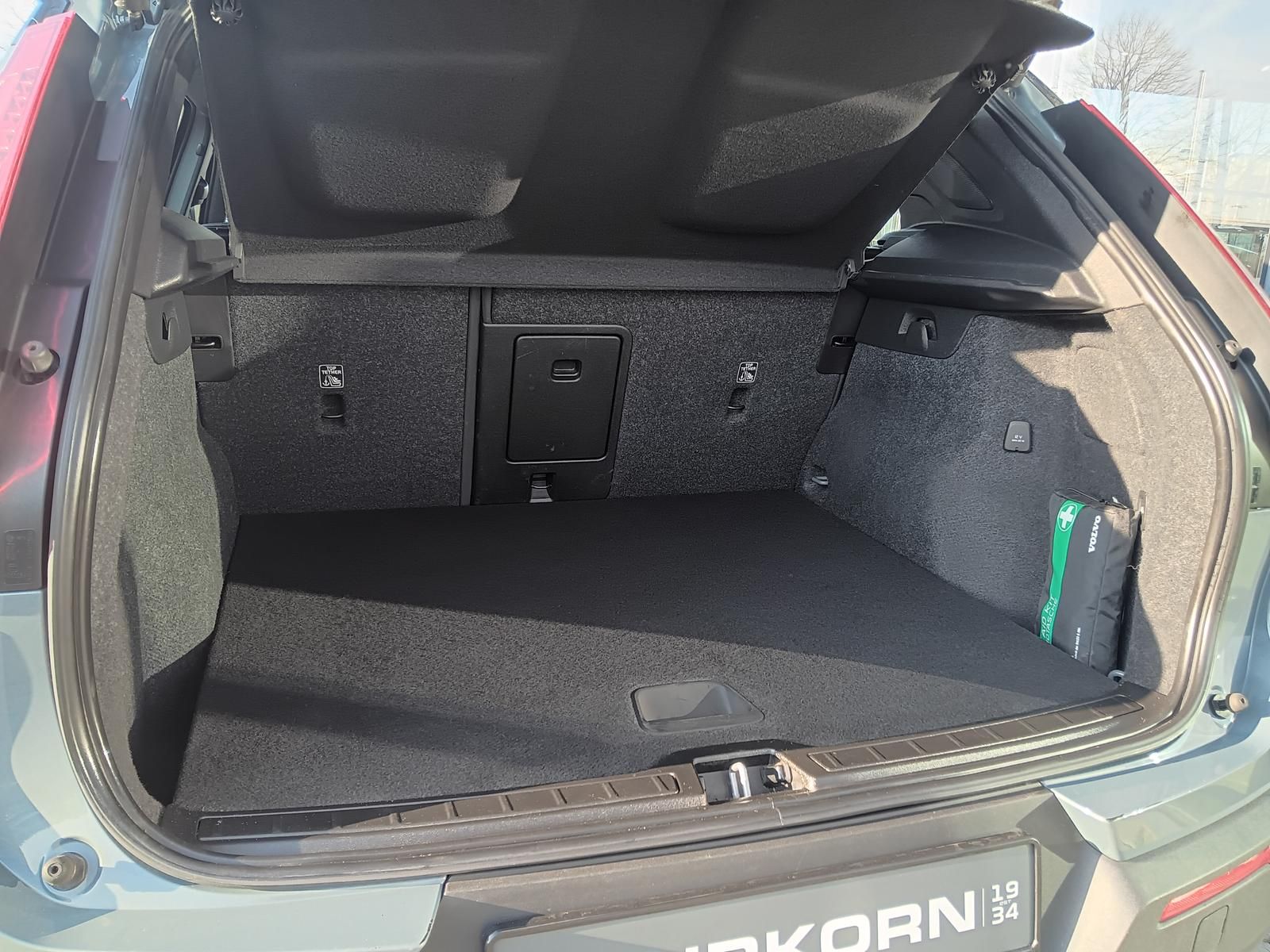 Fahrzeugabbildung Volvo XC40 T4 Recharge R-Design 'AHK ,360-Cam'