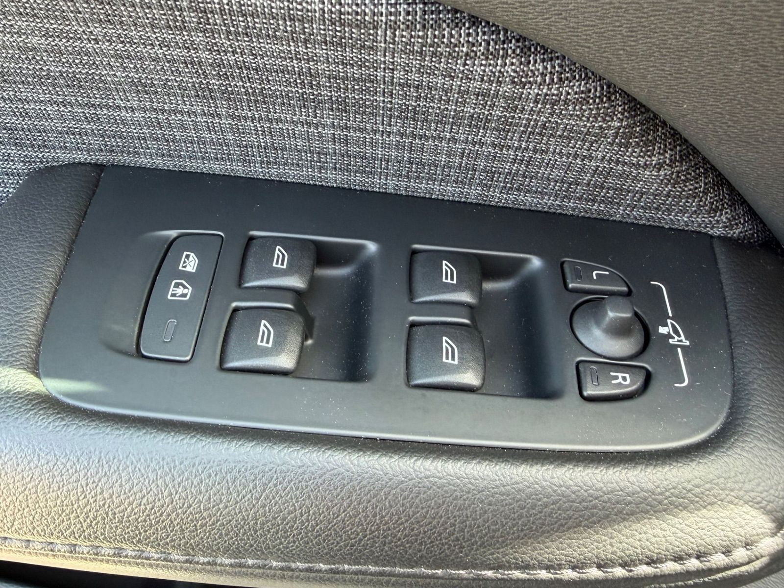 Volvo V60 V60 T8 AWD Core Plug-In Winterpaket foto 18