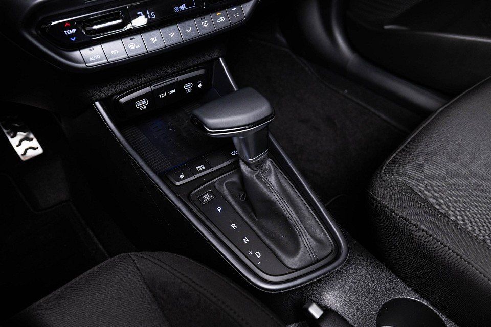 Fahrzeugabbildung Hyundai BAYON 1.0T 100PS DCT Trend BOSE Komfort