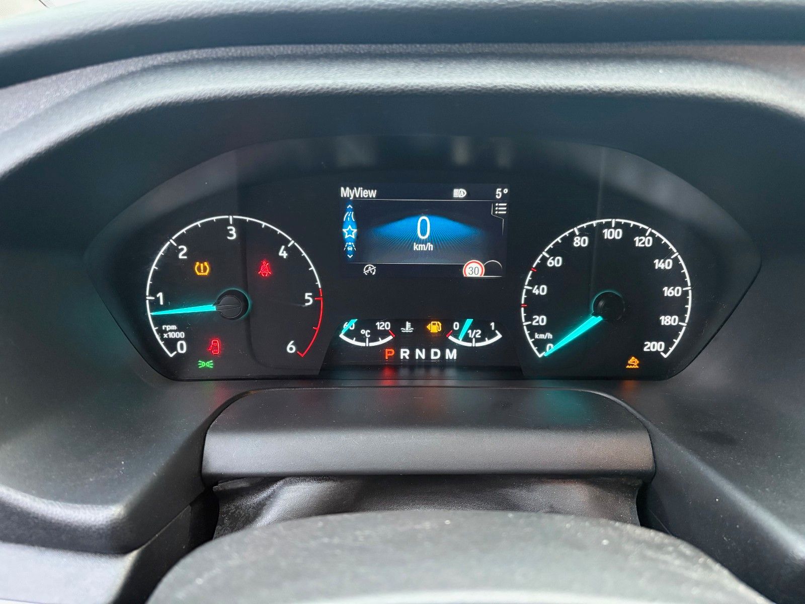 Fahrzeugabbildung Ford Tourneo Custom Aut. 320 L2 Tourneo Titanium Lede