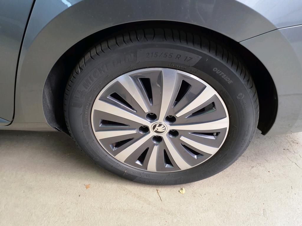 Skoda Superb iV Combi Ambition 1.4 TSI 160kW AHK*Pano