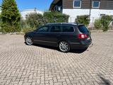 Volkswagen Passat 2.0 TDI DSG 4M 125kW Highline BM Vari... - Volkswagen Passat aus 2010: Kombi