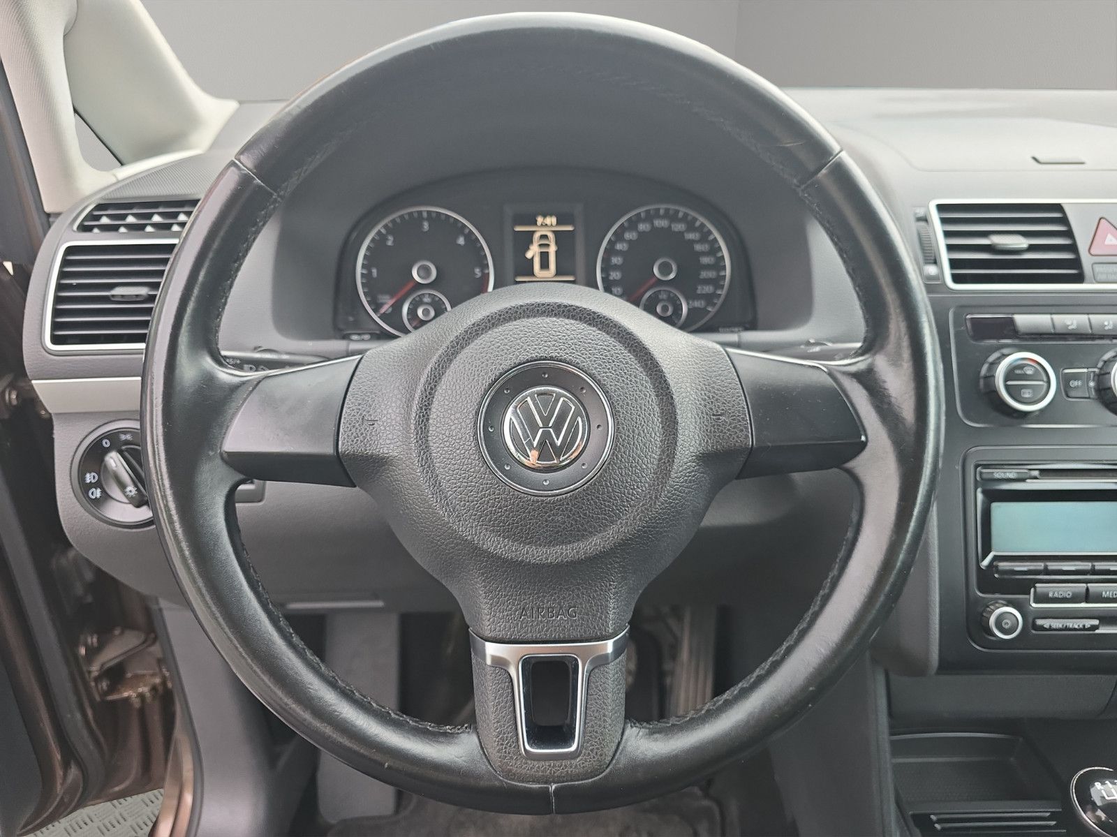 Fahrzeugabbildung Volkswagen Touran Trendline 1,6TDI 7 Sitze Tempomat