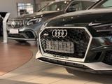 Audi RS4 quattro*Keramik*B&O*Pano*HUD*RSAG - Audi RS4 mit Benzin-Antrieb: mit Navigationssystem