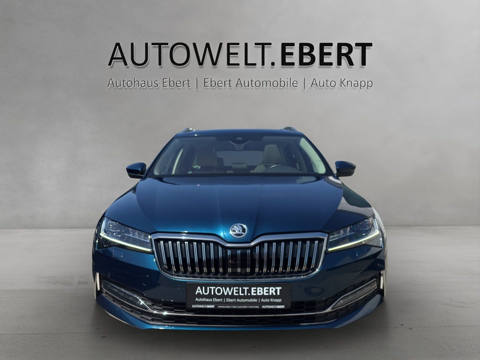Fahrzeugabbildung SKODA Superb Combi 2.0 TDI L&K 4x4/PANO/AHK/ACC/360°KA