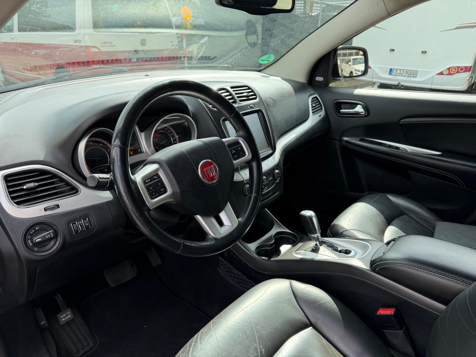 Fiat Freemont 7 Sitzer 4X4 Leder Automatik Alpine