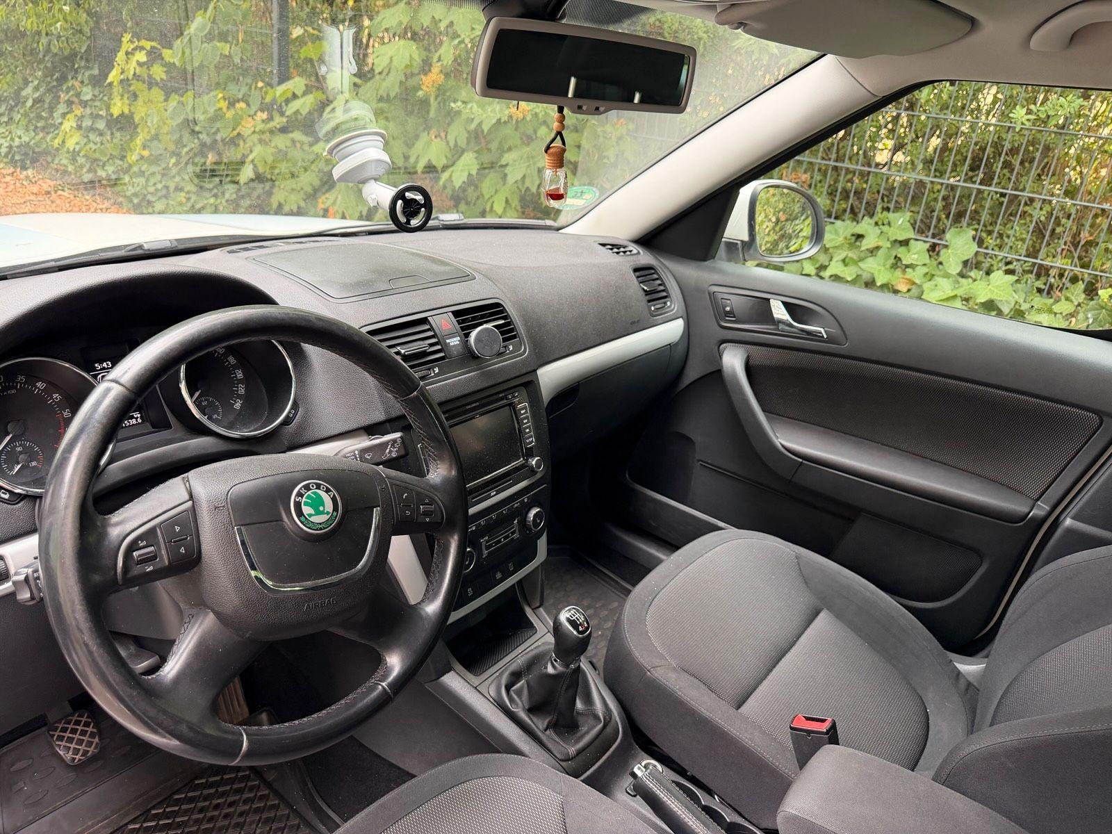 Skoda Yeti 2014 — photo 8