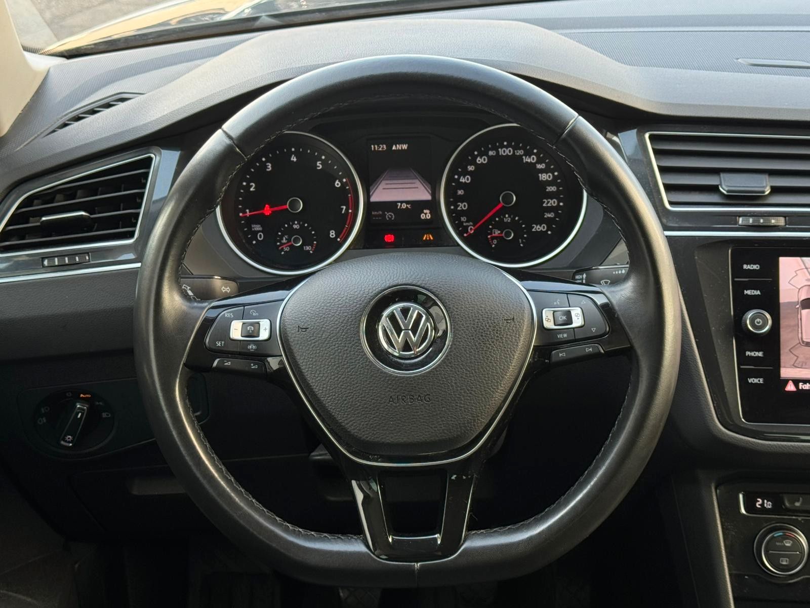 Volkswagen Tiguan 1.5TSI Comfortline ACC R-KAM NAVI LED SHZ foto 14