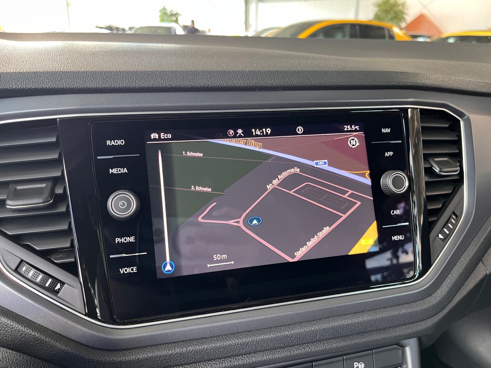 Fahrzeugabbildung Volkswagen T-Roc Cabriolet R-Line AHK LED NAVI ALU
