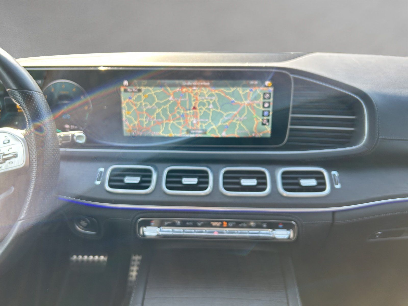 Fahrzeugabbildung Mercedes-Benz GLE350de AMG Pano DISTRO Memo AHK MLED HUD 4xSHZ
