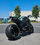 Kawasaki Z1000 ZRT00F 300er Umbau  - KAWASAKI MOTORRAD