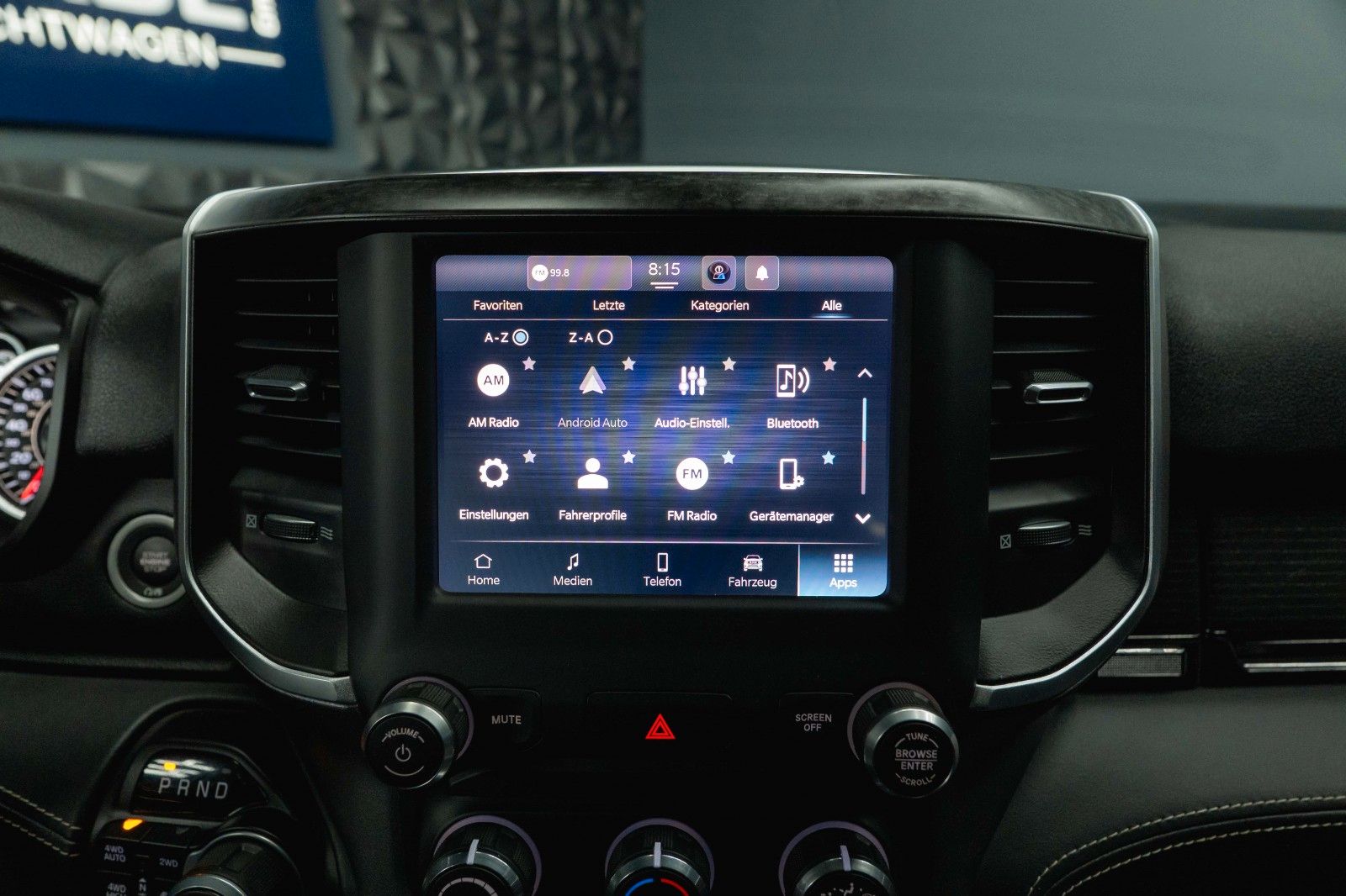 Fahrzeugabbildung Dodge RAM 5.7 V8 HEMI 4x4 BLACK EDITION Longbed 19%