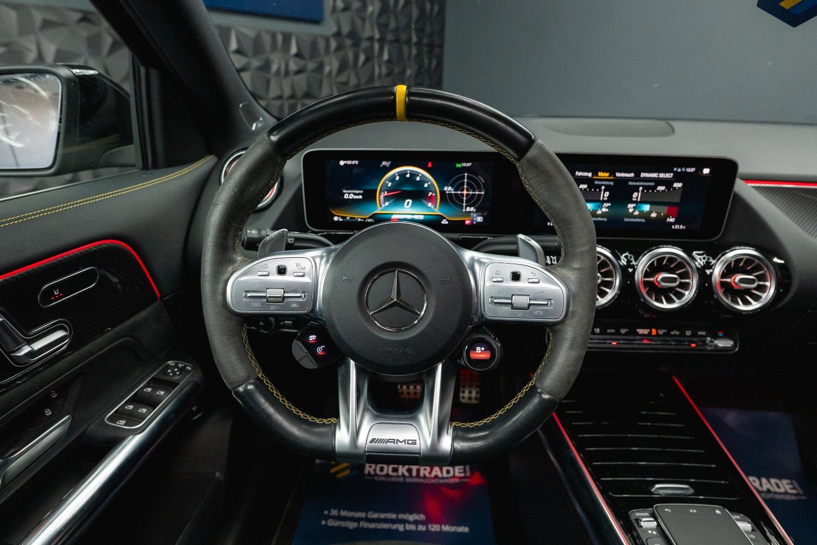 Fahrzeugabbildung Mercedes-Benz GLA 45 S AMG 4Matic | ACC | PANO | BURMESTER