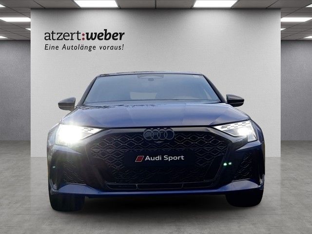 Fahrzeugabbildung Audi RS 3 Limousine Matrix SONOS PANO Kamera HuD