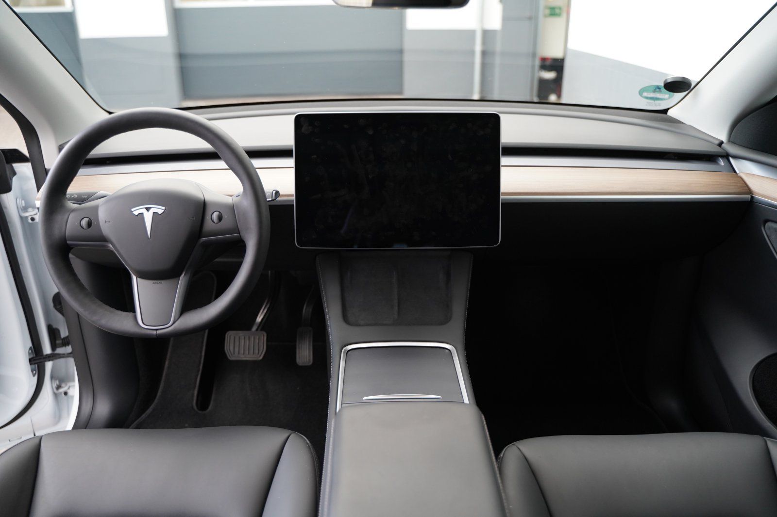 Tesla Model Y Standard Range RWD 20-Zoll AHK foto 9