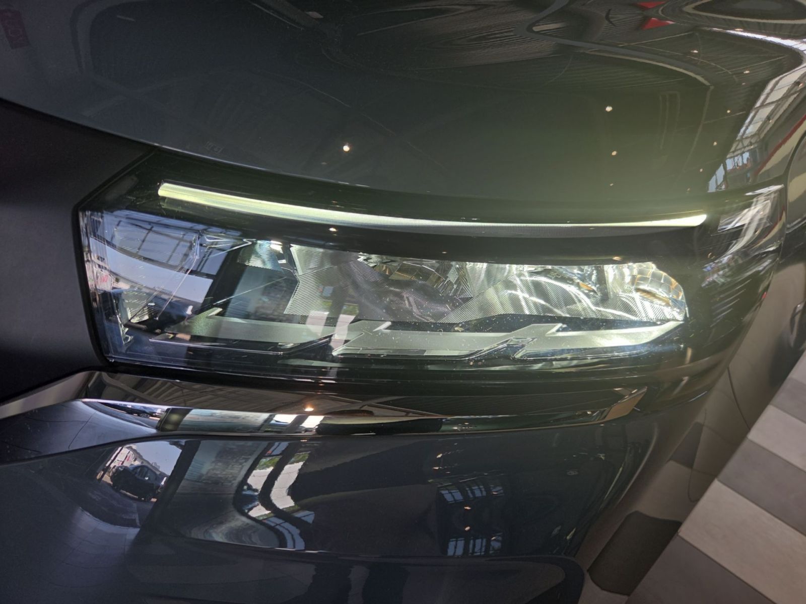 Fahrzeugabbildung Nissan Townstar DIG-T 130 L2 Tekna AT *7-SITZER*360°-KA