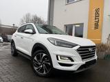Hyundai TUCSON 2.0 CRDi Auto Premium 4WD=Kamera-Navi-= - Hyundai TUCSON mit Diesel-Antrieb: Geländewagen, 2.0