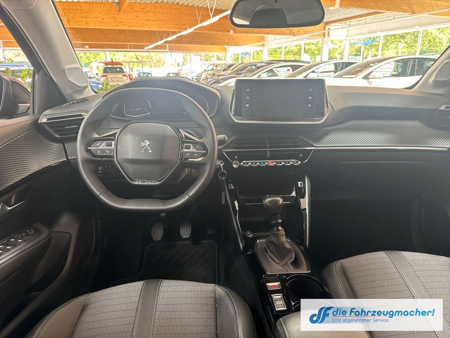 Fahrzeugabbildung Peugeot 208 Allure 1.2 PureTech 100 EU6d Navi LED Apple