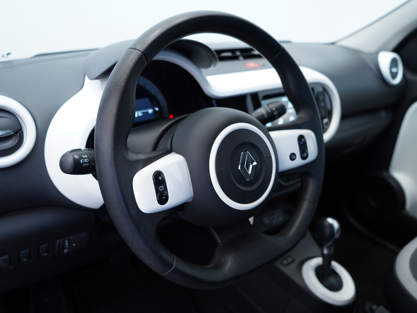 Fahrzeugabbildung Renault Twingo Zen Electric KLIMA-AUTOM/SHZ/SOH