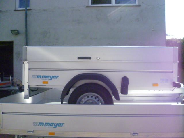 WM Meyer Pkw-Anhaenger mit Deckel